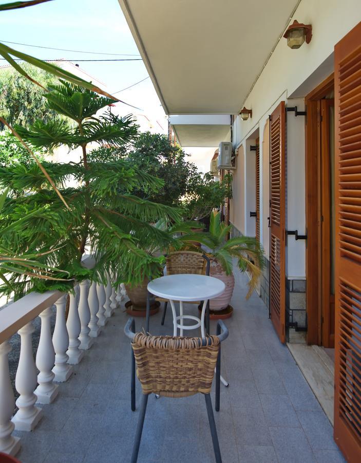 Gorgona Hotel Patitiri  Exterior photo
